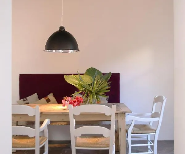 Rondaplace 度假居 *